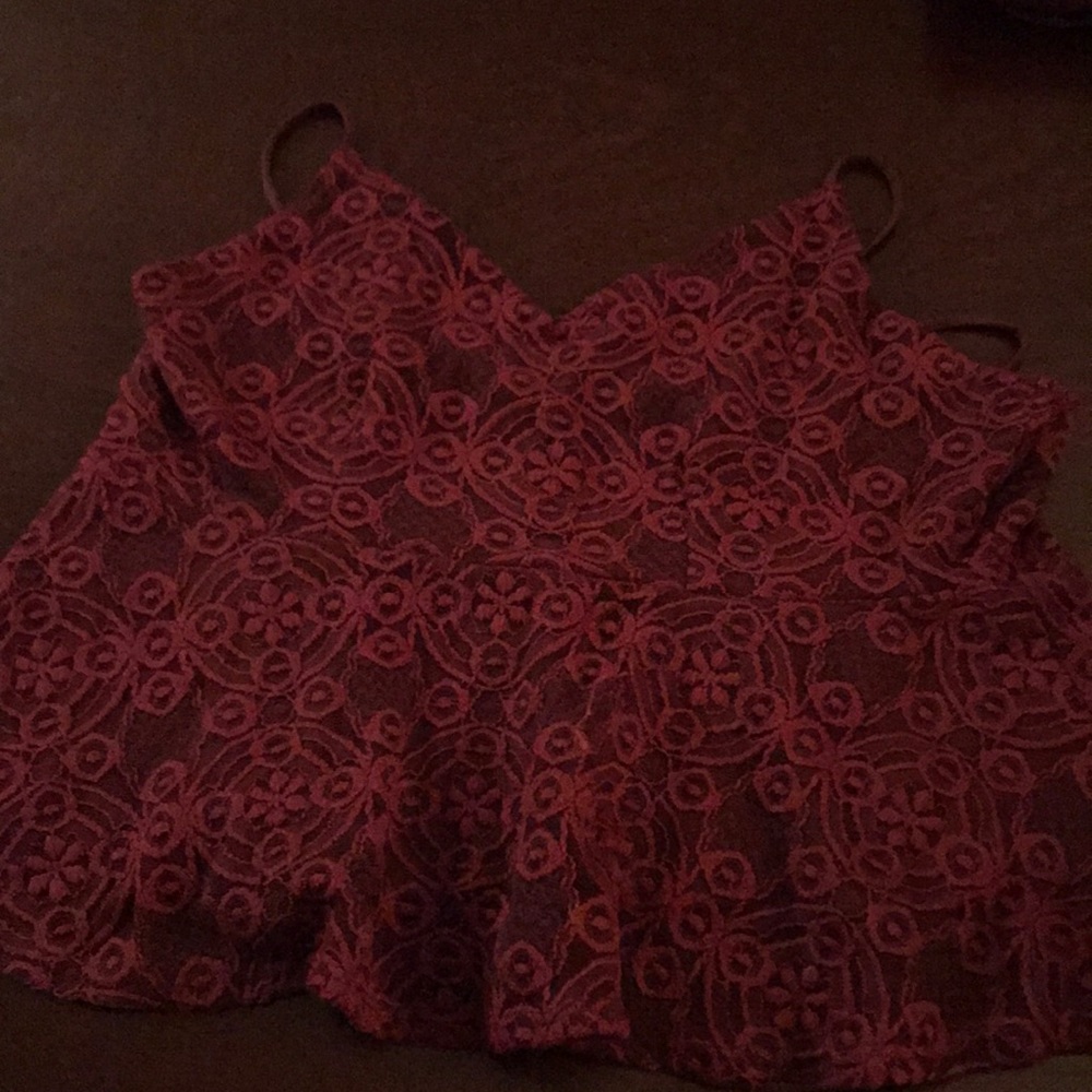 Maroon lace crop